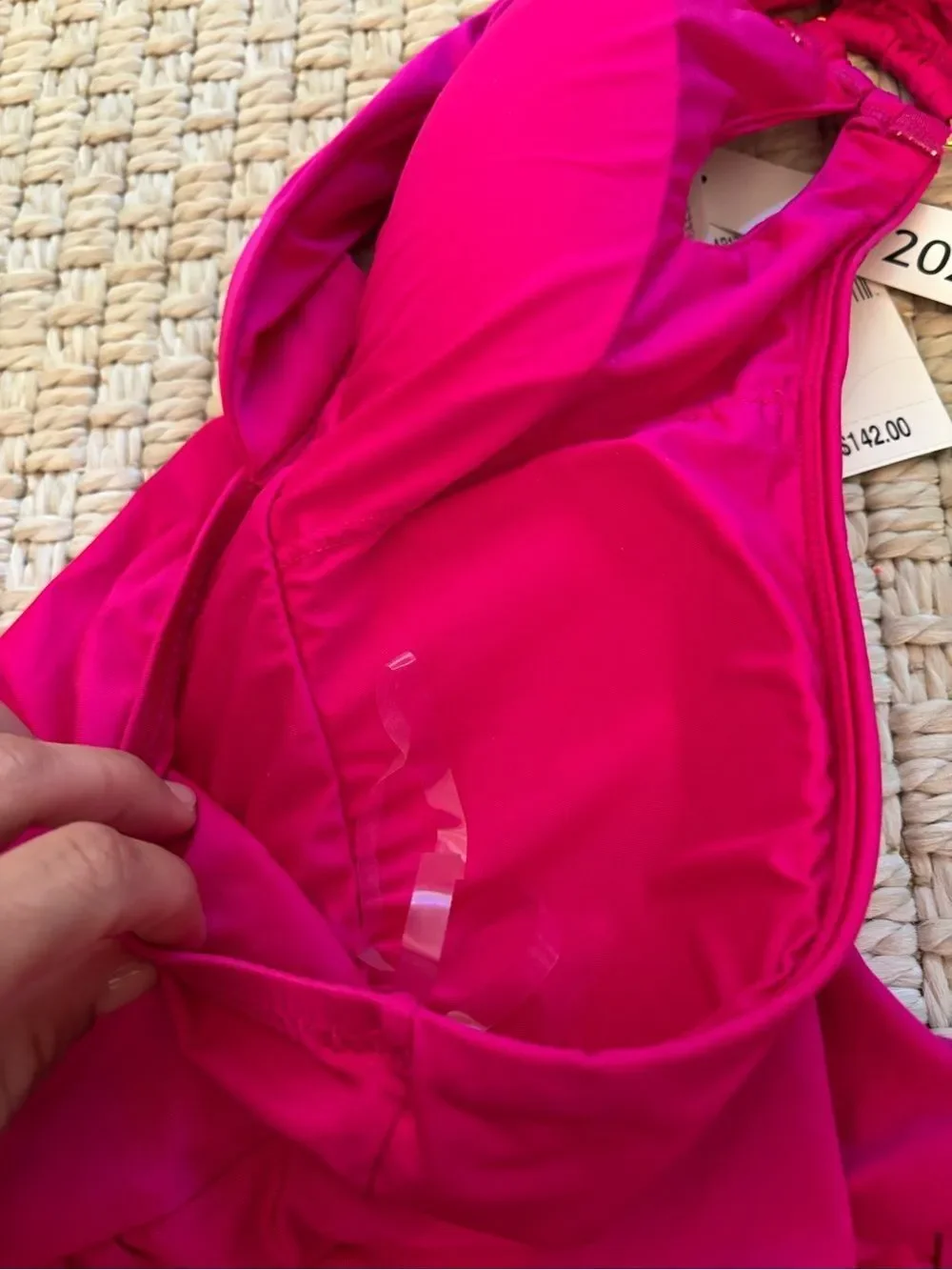 NEW $142 Trina Turk Getaway Solid One Shoulder One-Piece Swimsuit [SZ 4 ]